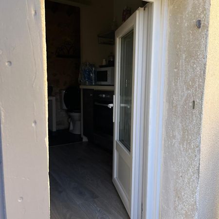 Petit Studio Le Pigeonnier A 5 Mn De Lourmarin Puyvert Luaran gambar