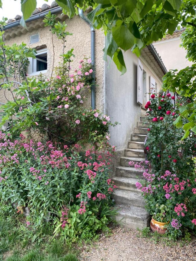 Petit Studio Le Pigeonnier A 5 Mn De Lourmarin Puyvert Luaran gambar